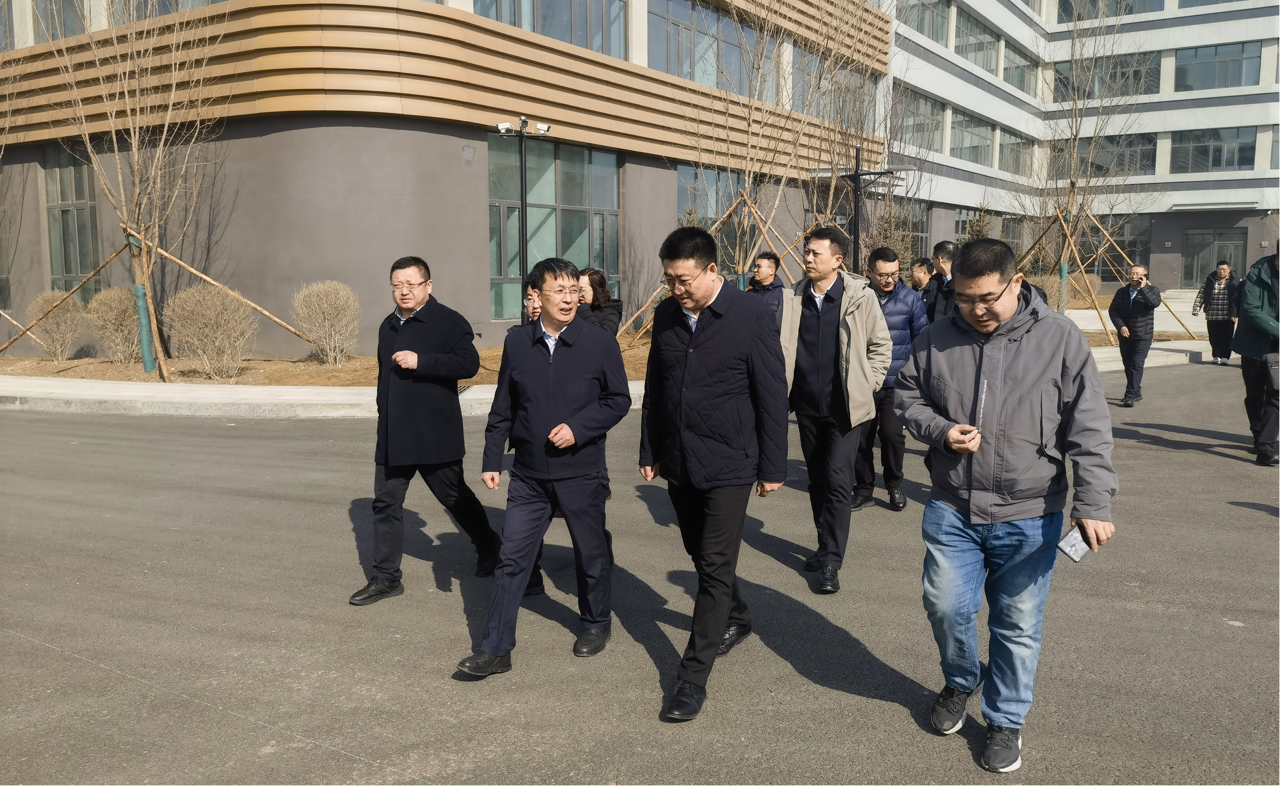 净月高新区管委会主任丁慧东到吉林农业大学调研